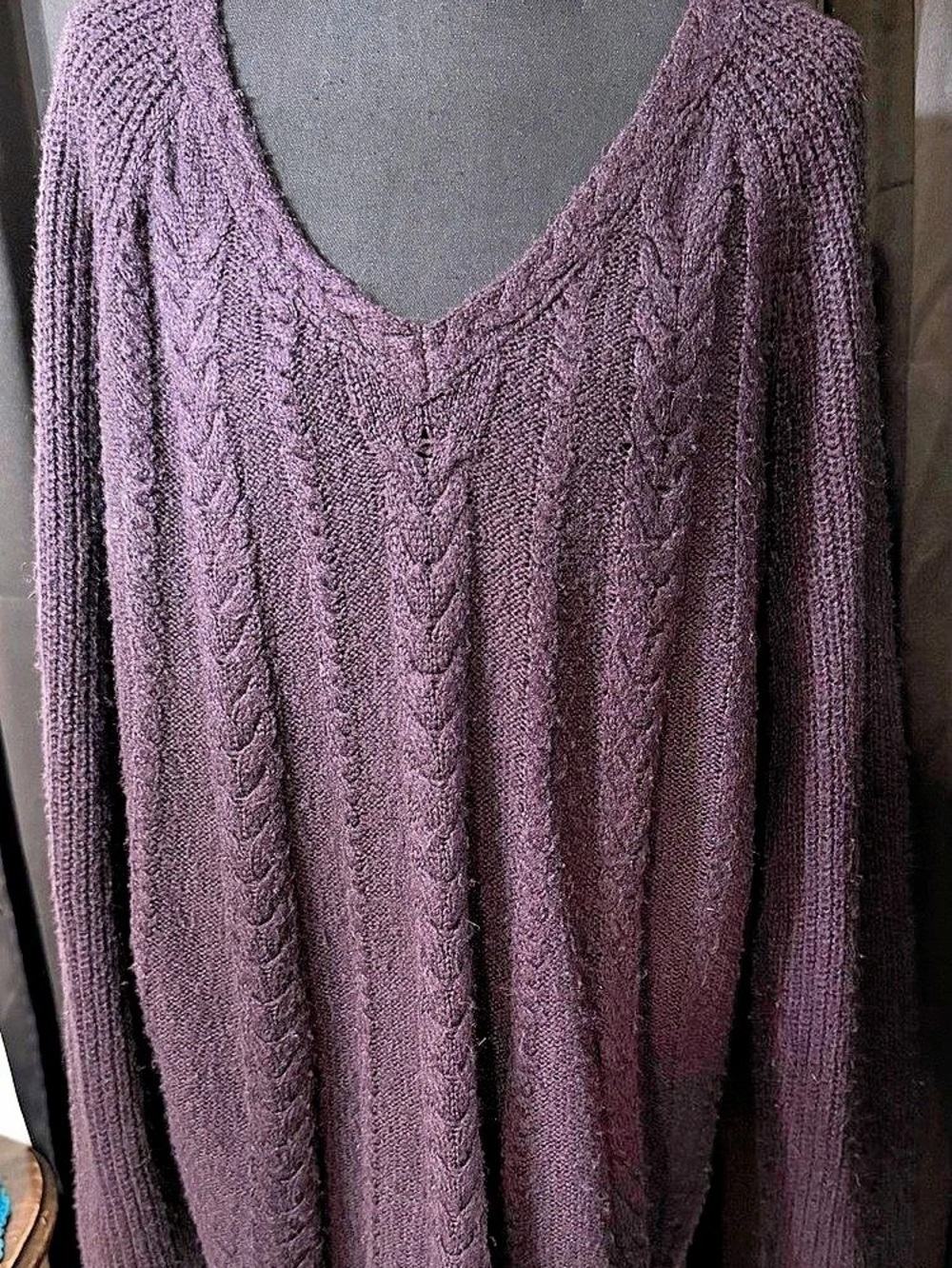 Sonoma V-Neck Cable Knit Sweater Purple XL Like New